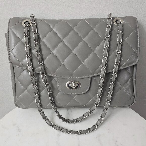 Quilted Leather Shoulder Bag - Picture 4 of 10